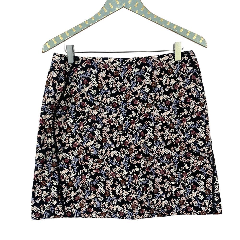 LOFT‎ Skirt Womens 8 Black Dark Ditsy Floral Mini Pom Trim Pockets Retro Boho